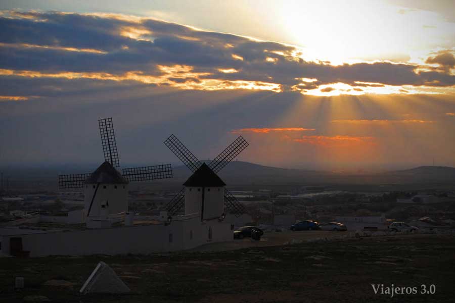 molinos de viento manchegos en Campo de Criptana