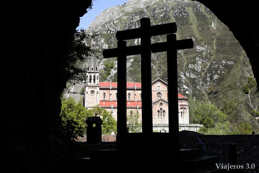 Basílica de Covadonga, qué ver cerca de Cangas de Onís