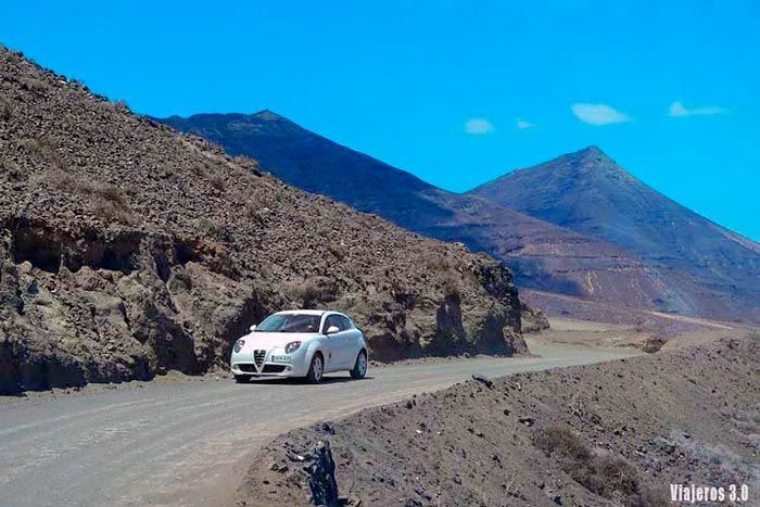 carretera hacia playa de Cofete, las mejores playas de Fuerteventura