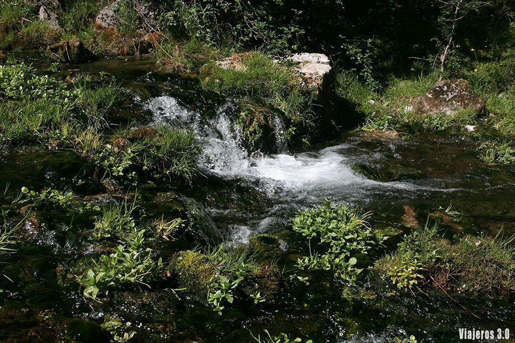 Nacedero del río Brieva, ruta por las 7 Villas