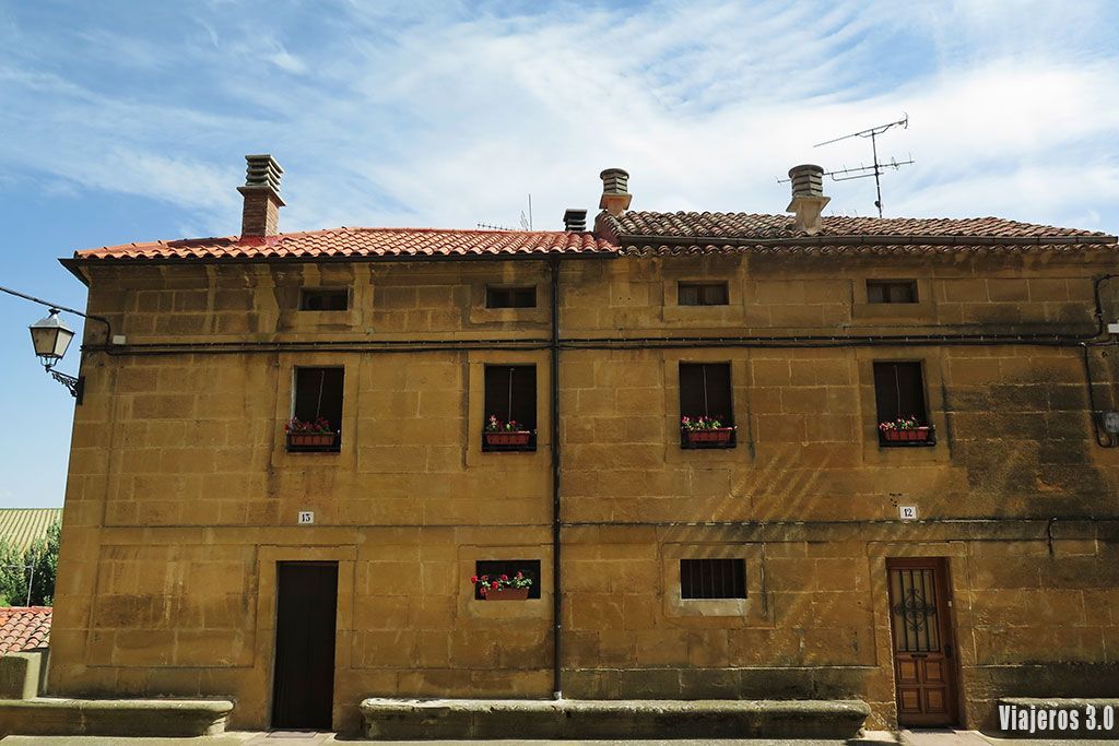 centro de Briñas, uno de los pueblos más bonitos de La Rioja alta