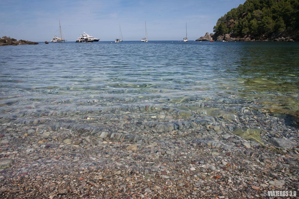 Cala Tuent en la Sierra de Tramontana, las mejores playas de Mallorca