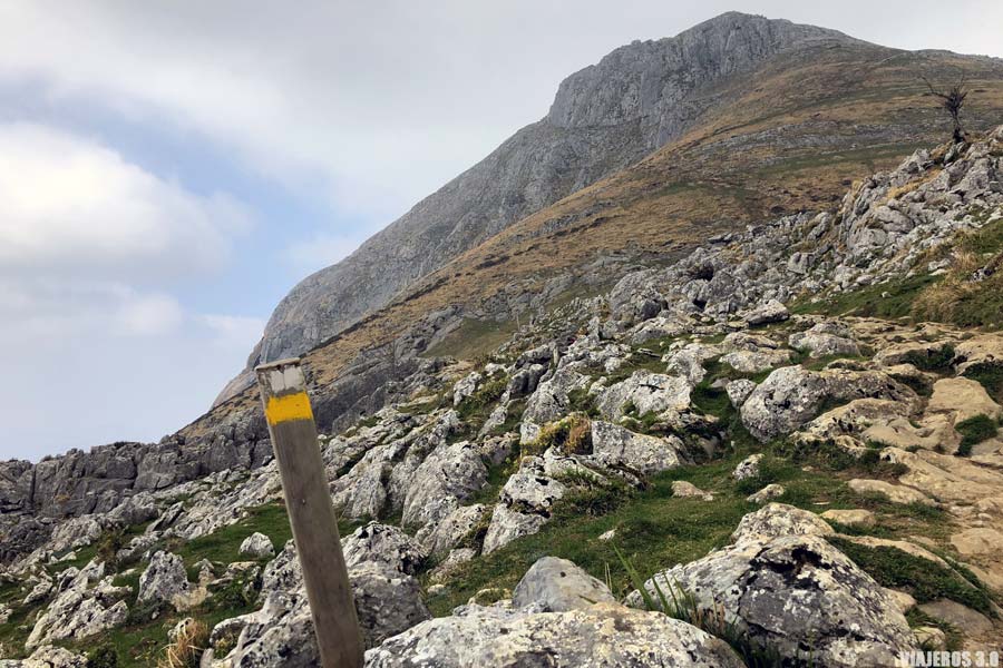 Ruta al Txindoki desde Larraitz, Sierra de Aralar
