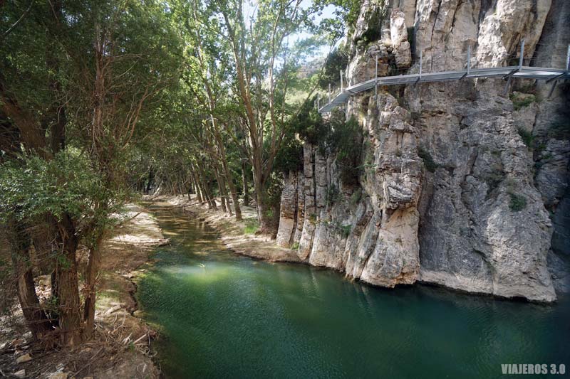 Senda Fluvial de Aliaga.