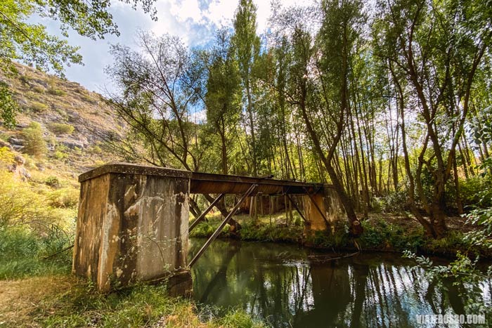 Senda entre puentes, rutas en las Hoces del río Riaza.