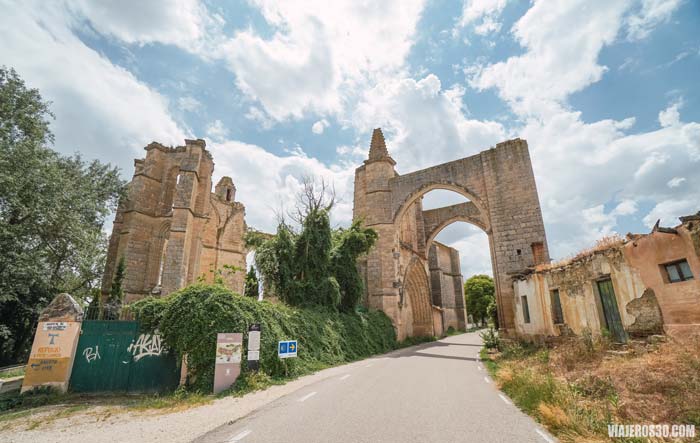 Convento de San Antón en Castrojeriz.