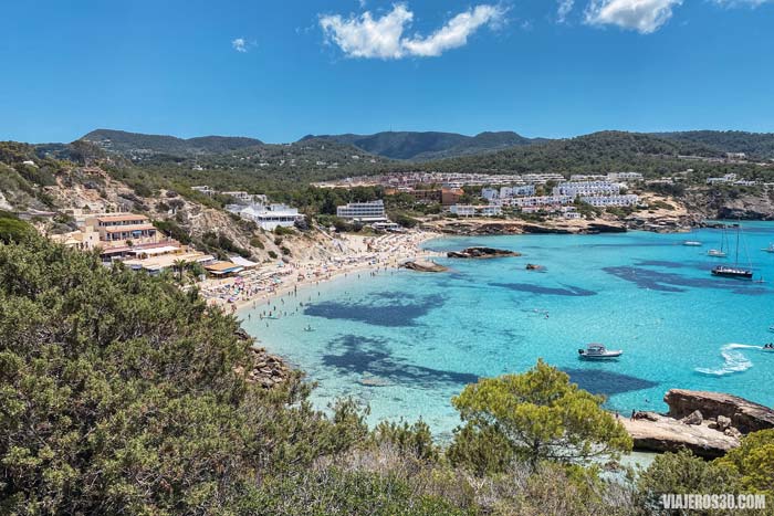 Cala Tarida en Ibiza.