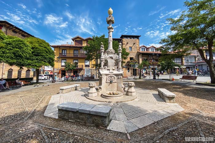 Fuente de los 3 caños: qué ver en Comillas
