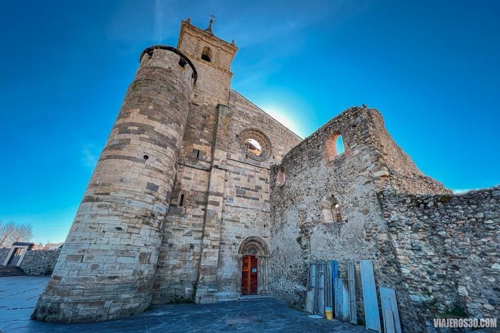 Monasterio de Santa María de Carracedo en El Bierzo