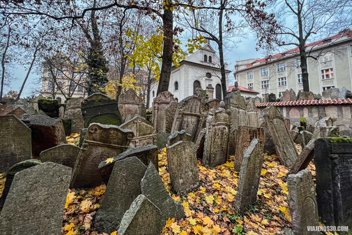 El Cementerio Judío de Praga,