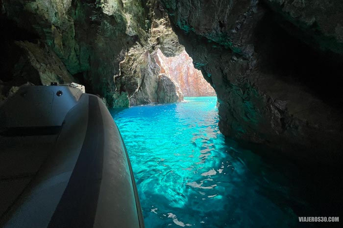 Consejos para viajar a Cerdeña por libre: excursiones en barco