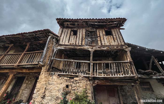 Arquitectura tradicional lebaniega