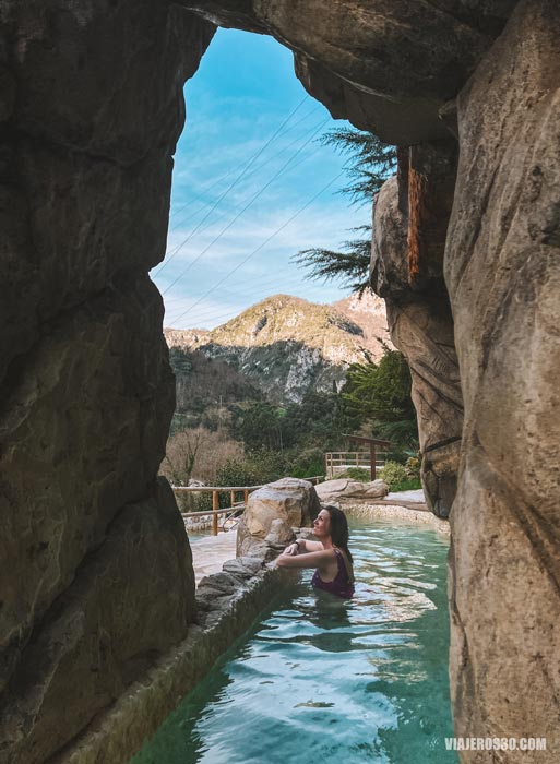 Cueva termal en el Balneario de la Hermida.