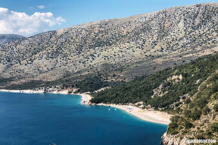 Krorรซza Beach, una de las mejores playas de Albania