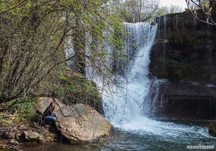 Cascada de PeƱaladros en el norte de Burgos.