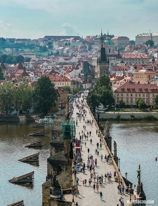 el Puente Carlos de Praga