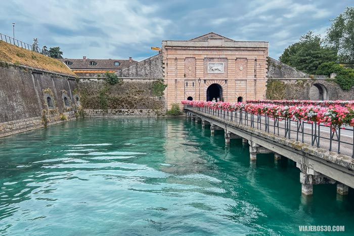 Peschiera de Garda, uno de los pueblos más bonitos que ver en Lago de Garda.