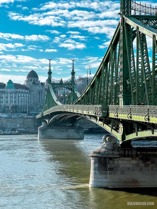 Puentes sobre el Danubio en Budapest.