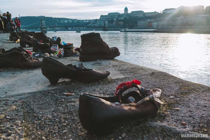 Monumento de los zapatos