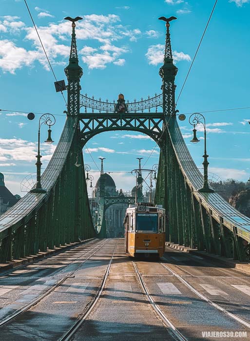 Que hacer y que ver en Budapest, puente de la Libertad