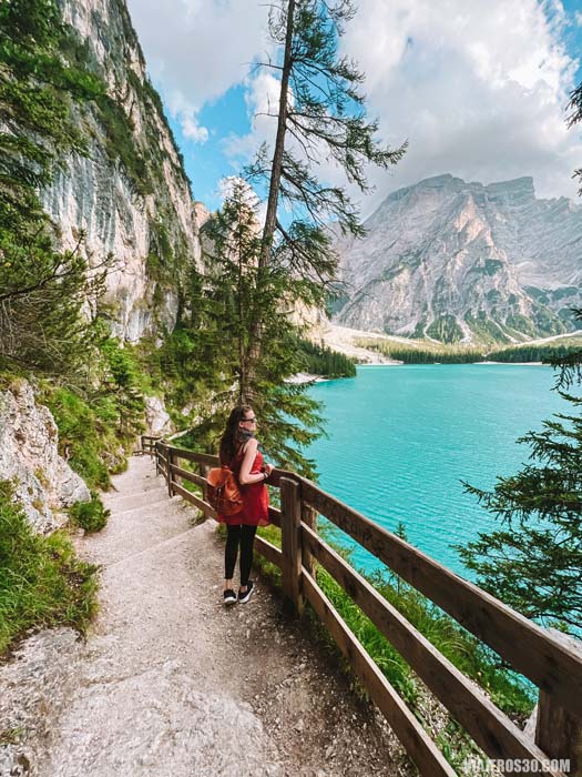 Sendero circular para visitar el Lago de Braies.