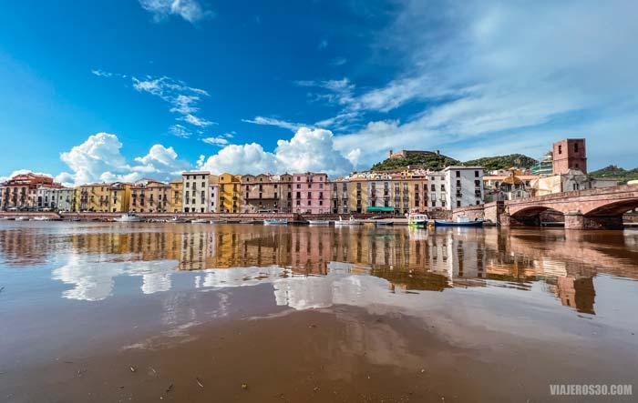 Ruta por Cerdeña en 5 días: pueblo de Bosa