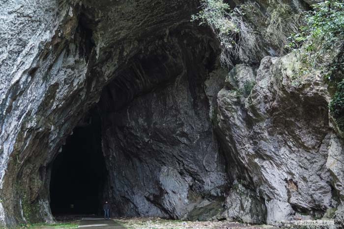 Cueva de Cullalvera en Ramales de la Victoria