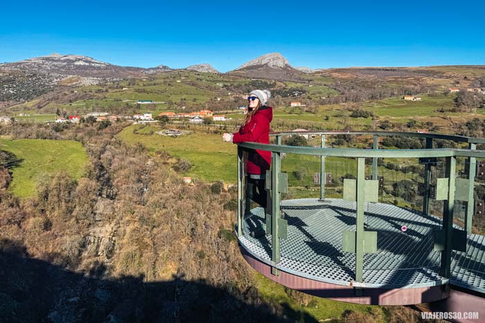 Mirador a las cascadas del río Gándara.