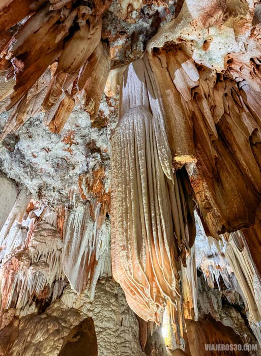 Cuevas del Cerro de Águilas, visitar la Sierra de Gredos