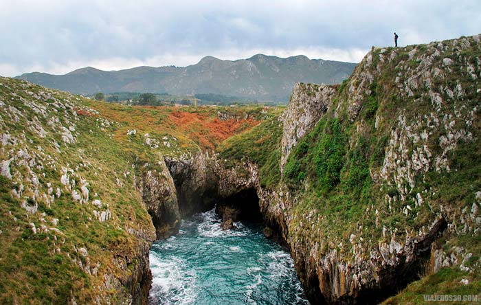 Ruta por los Bufones de Pría.