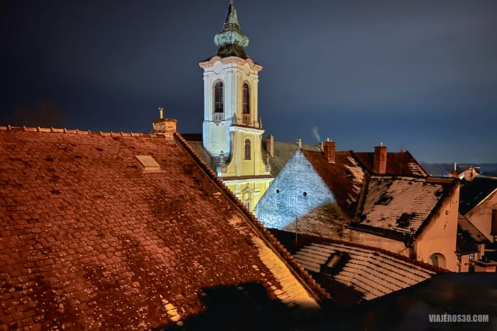 Szentendre: Vistas desde la colina de la Iglesia de San Juan Bautista.