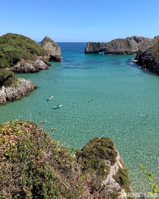 Playa de Berellín cerca de San Vicente de la Barquera